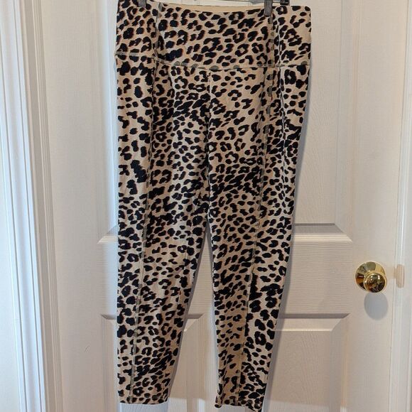 Zenergy by Chico's Size Large (2) Leopard Print Athletic Leggings - Picture 2 of 8